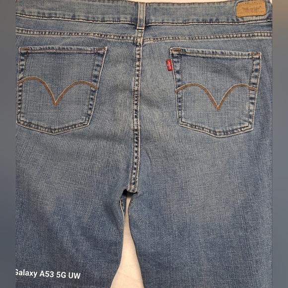 Levi's Slender Boot Cut 526 Jeans Size 16 Five Pocket Zipper Fly Stretch - Picture 3 of 6